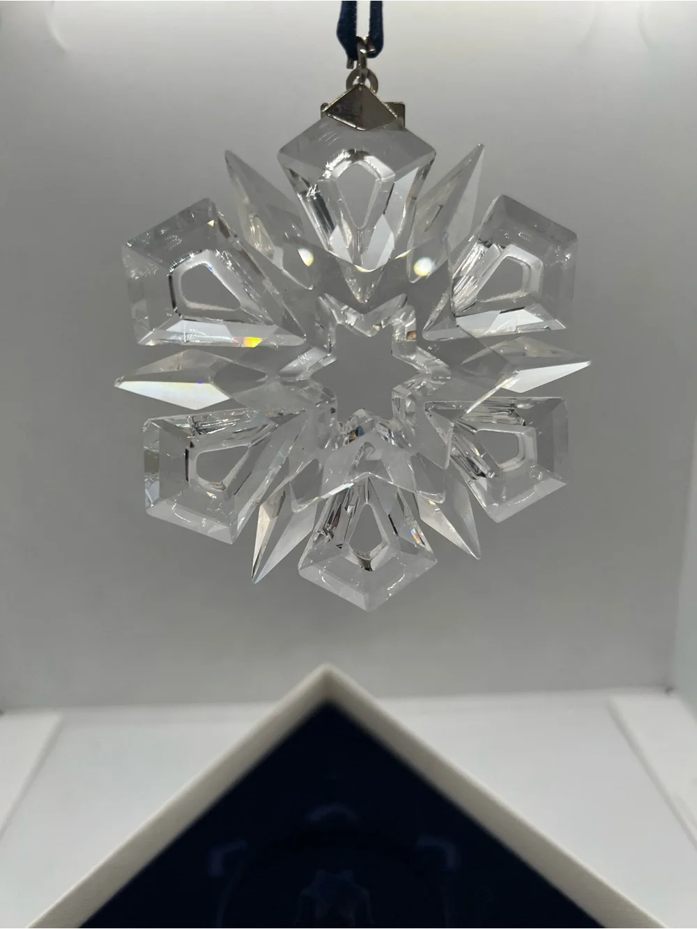 Swarovski Crystal 1999 Annual Christmas Ornament w/ Box